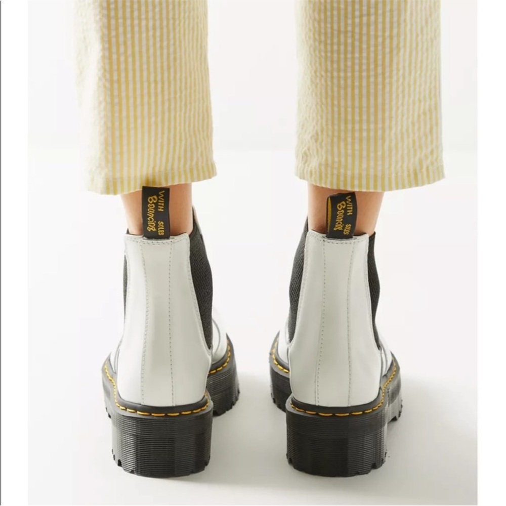 Doc Dr. Martens 2976 Quad Platform Women's White Chelsea Boot Size 37 US 6 - Picture 5 of 16